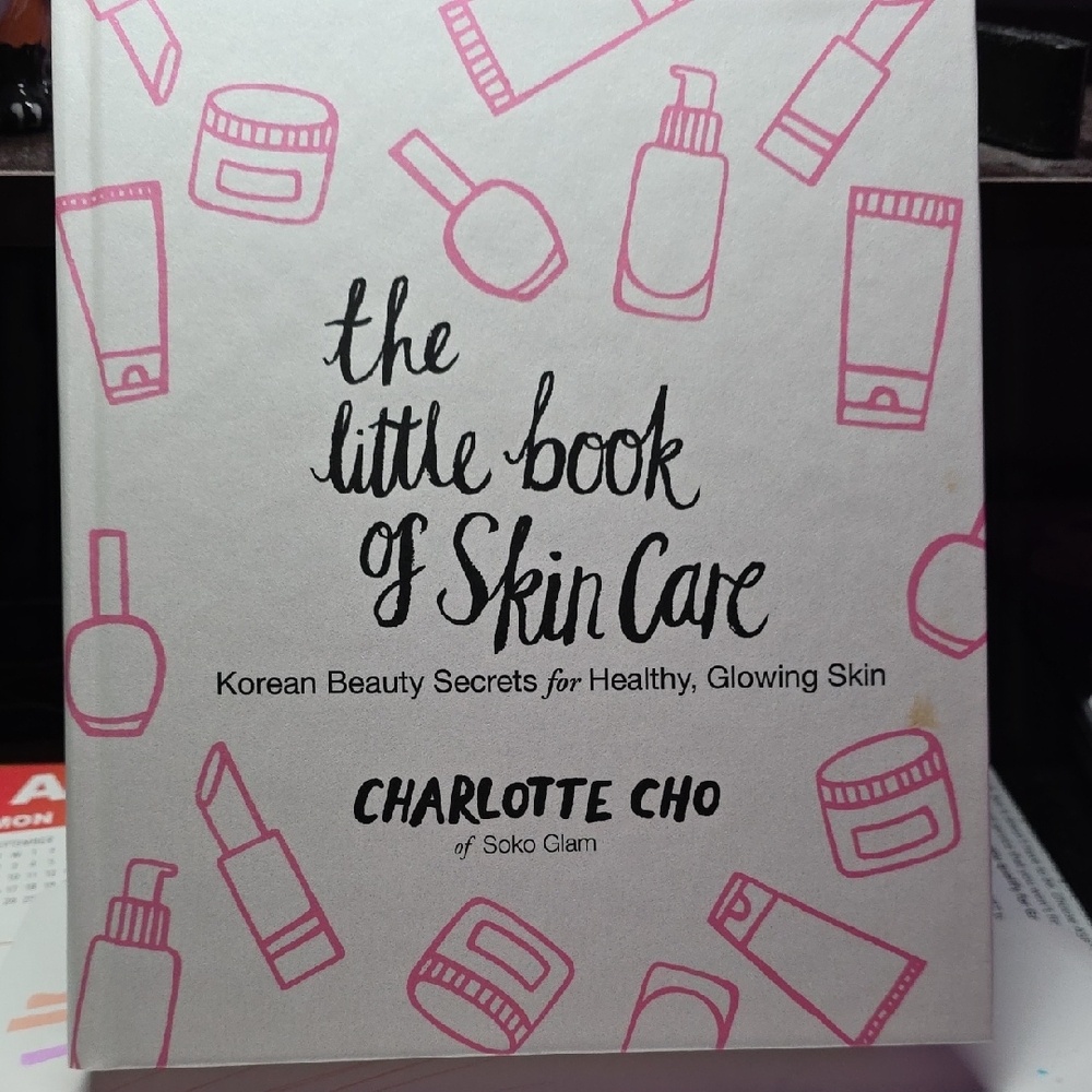The Little Book of Skin Care: Korean Beauty Secrets For Healthy, Glowing Skin
